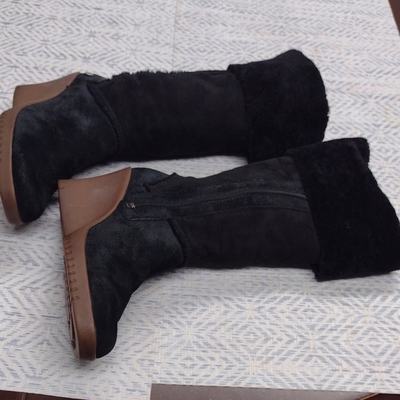 UGG Black Suede Winter Boots - Picture 4 of 13